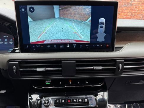 Used 2023 Lincoln Corsair Reserve image 22