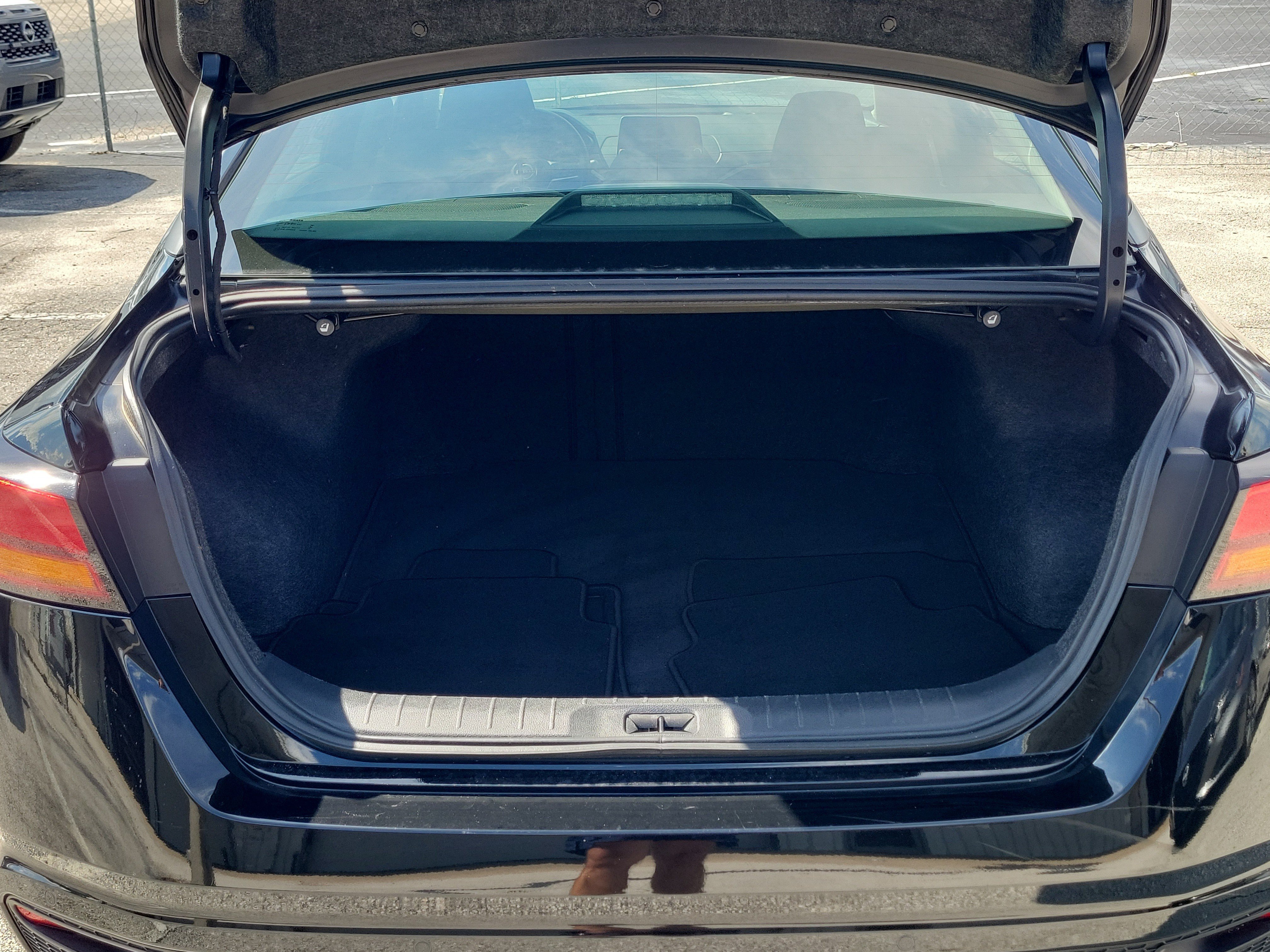 Certified 2026 Nissan Altima 2.5 SV FWD image 6