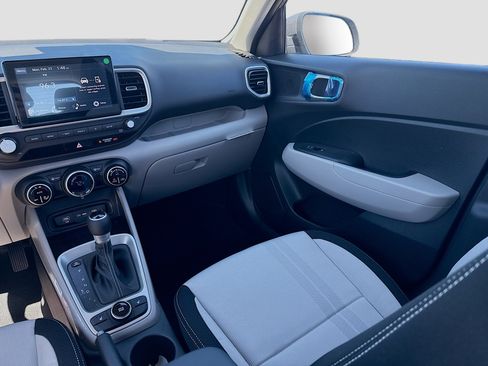 New 2026 Hyundai Venue SEL FWD image 16