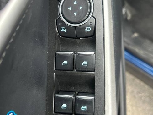 Used 2022 Ford Explorer XLT AWD/4WD image 18