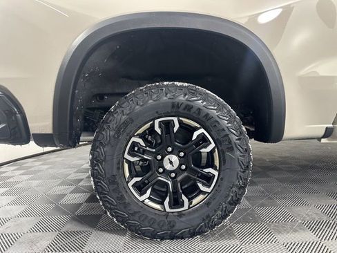 New 2026 Chevrolet Silverado 1500 ZR2 image 9