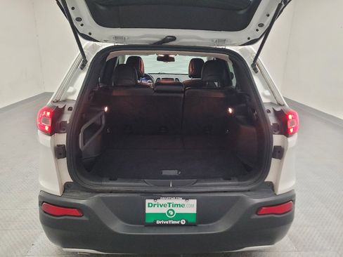 Used 2017 Jeep Cherokee Limited FWD image 29