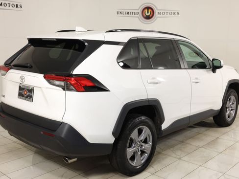 Used 2022 Toyota RAV4 XLE AWD/4WD image 3