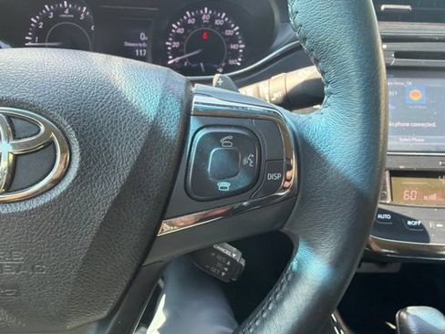 Used 2016 Toyota Avalon XLE FWD image 18