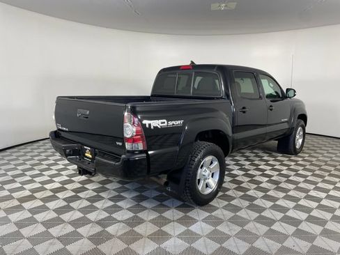 Used 2015 Toyota Tacoma 4x4 Double Cab w/ TRD Sport Package image 21
