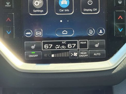 Used 2024 Subaru Ascent Limited w/ Technology Package image 19