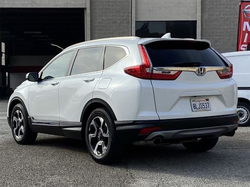 Used 2019 Honda CR-V Touring image 4