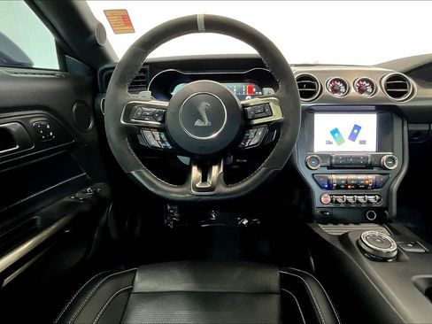 Used 2020 Ford Mustang Shelby GT500 w/ Technology Package image 4
