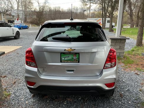 Used 2018 Chevrolet Trax LS image 6