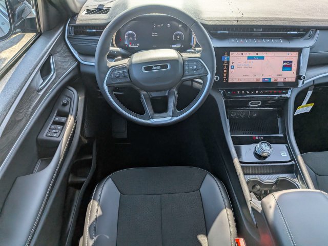 New 2026 Jeep Grand Cherokee Altitude RWD image 17