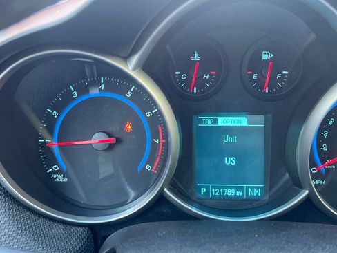 Used 2016 Chevrolet Cruze LT image 21