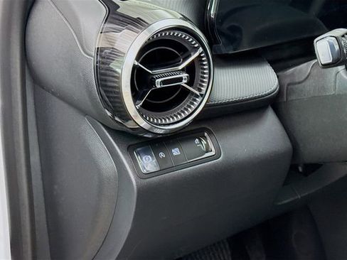 New 2026 Chevrolet Equinox LT w/ Convenience Package II image 11