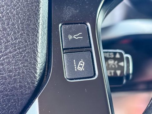 Used 2023 Toyota Tacoma SR RWD image 19