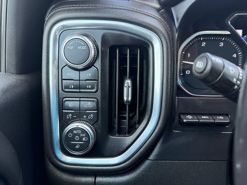 Used 2021 GMC Sierra 2500 AT4 w/ AT4 Premium Plus Package AWD/4WD image 25