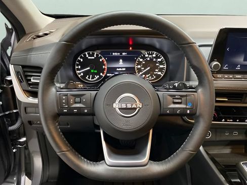 Certified 2023 Nissan Rogue SV w/ SV Premium B Package AWD/4WD image 13
