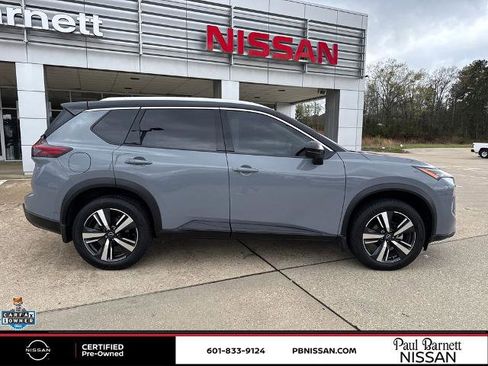 Certified 2024 Nissan Rogue SL w/ SL Premium Package FWD image 8