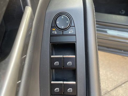 Used 2023 MAZDA CX-30 AWD 2.5 S w/ Select Package image 16