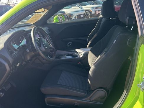 Used 2023 Dodge Challenger SXT AWD/4WD image 8