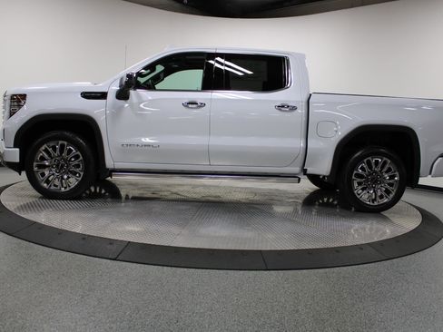 New 2026 GMC Sierra 1500 Denali Ultimate image 5