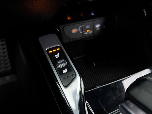 Certified 2024 Kia Sorento SX Prestige image 25