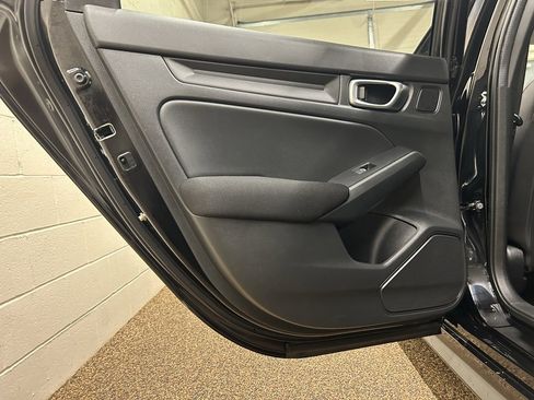 Used 2023 Honda Civic Sport image 14