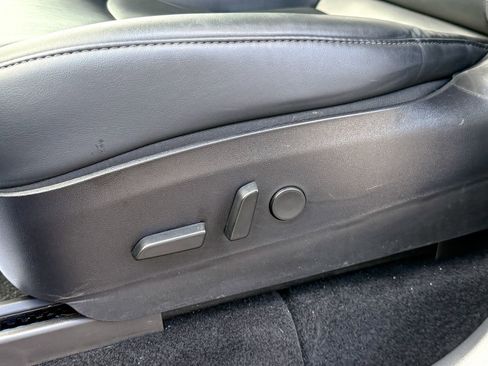 Used 2020 Tesla Model Y Performance image 17