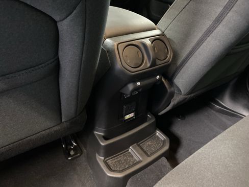 Certified 2025 Jeep Wrangler Sahara image 26