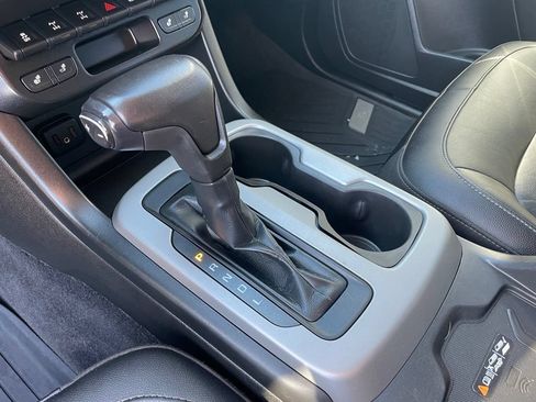 Used 2020 Chevrolet Colorado ZR2 w/ Colorado ZR2 Bison Edition AWD/4WD image 18