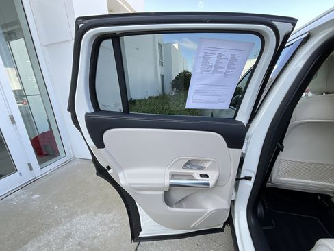 Used 2022 Mercedes-Benz GLA 250 image 21