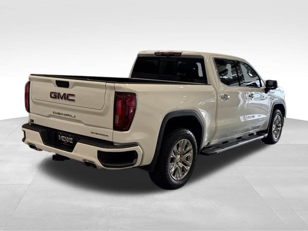 Used 2024 GMC Sierra 1500 Denali w/ Technology Package AWD/4WD image 7
