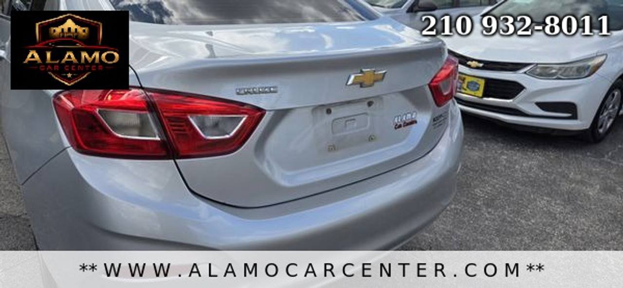 Used 2018 Chevrolet Cruze LS FWD image 11
