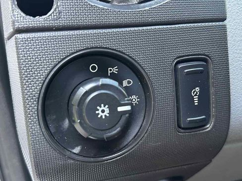 Used 2013 Ford F250 XLT w/ XLT Interior Pkg RWD image 23