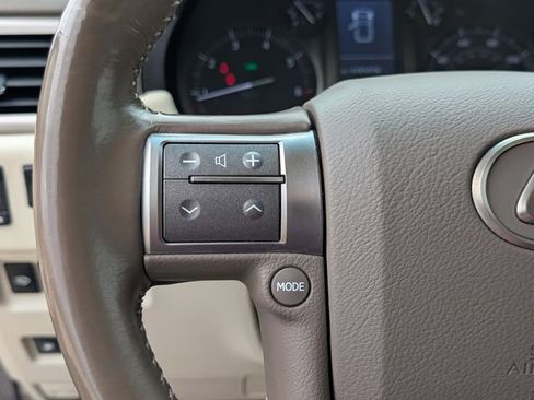 Used 2017 Lexus GX 460 Premium AWD/4WD image 23