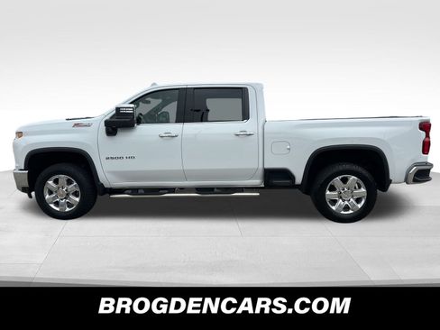 Used 2021 Chevrolet Silverado 2500 LTZ image 6
