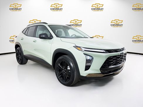 Used 2025 Chevrolet Trax ACTIV w/ Driver Confidence Package image 1