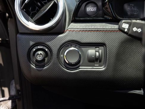 Used 2020 Lotus Evora RWD image 27