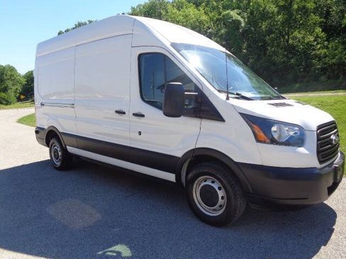 Used 2019 Ford Transit 250 148 High Roof RWD image 10