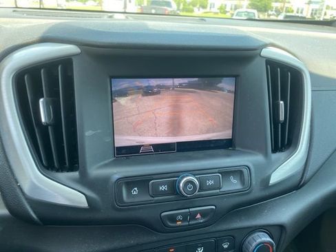 Used 2024 GMC Terrain SLE w/ Elevation Edition FWD image 20
