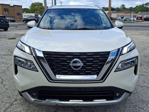 Certified 2022 Nissan Rogue Platinum w/ Head-Up Display Package image 2