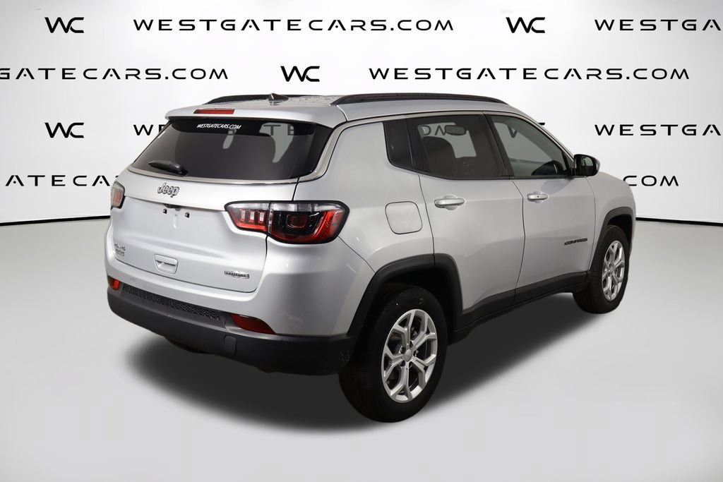 Used 2024 Jeep Compass Latitude AWD/4WD image 46