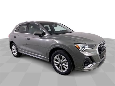 Used 2024 Audi Q3 2.0T Premium image 2