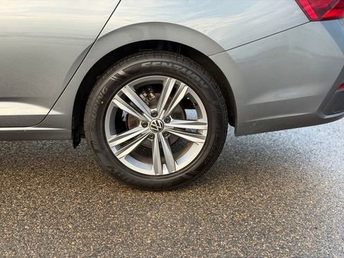 Used 2024 Volkswagen Jetta SE image 13