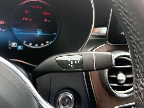 Used 2022 Mercedes-Benz GLC 300 4MATIC w/ Premium Package Lite image 21