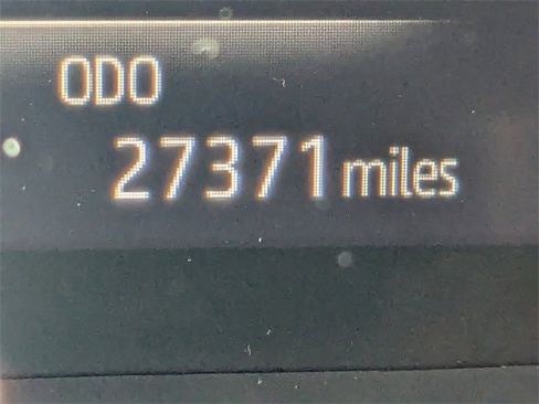 Used 2020 Toyota Highlander XLE image 36