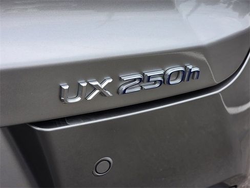 Used 2020 Lexus UX 250h w/ Premium Package image 14
