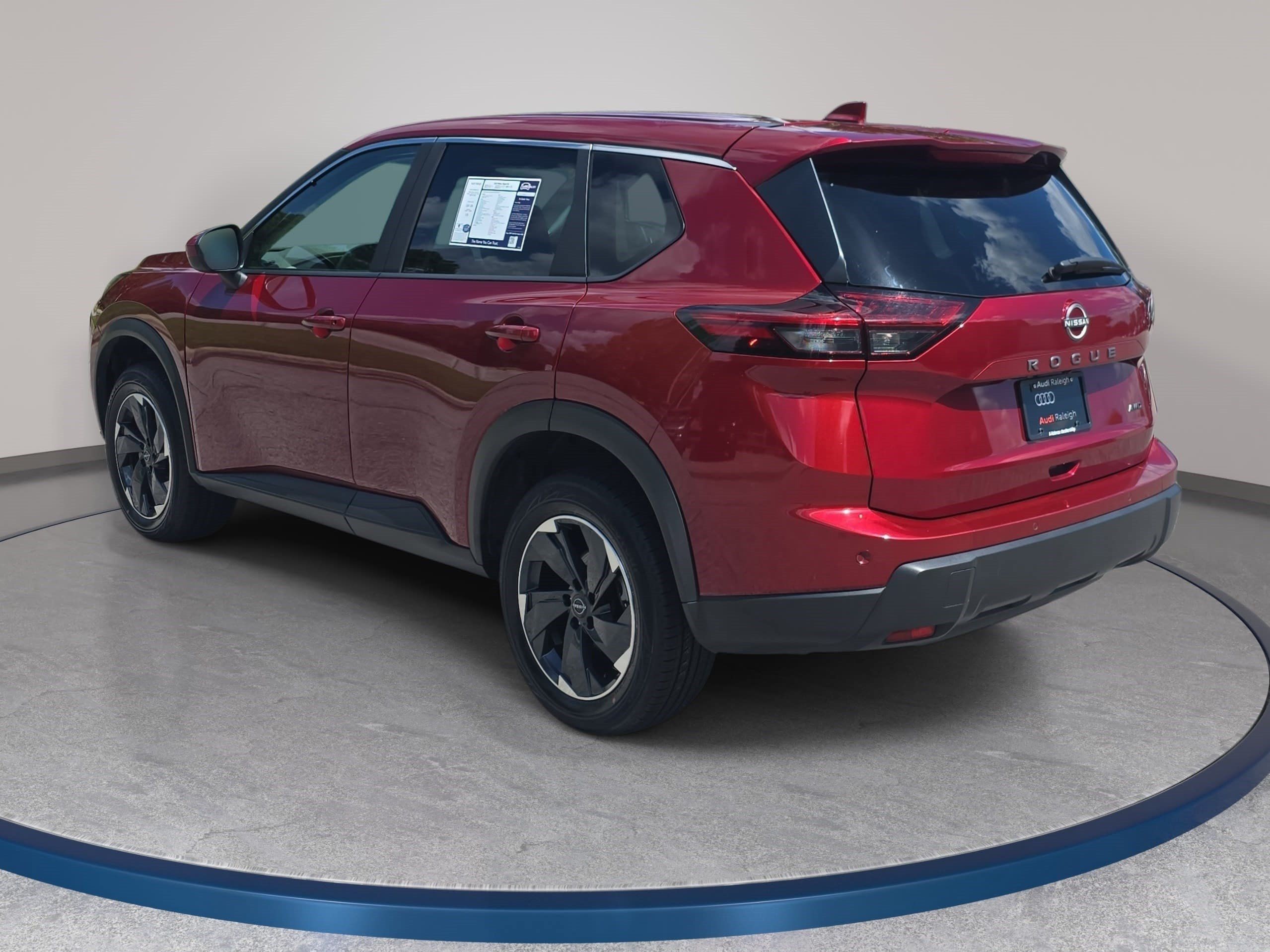 Used 2025 Nissan Rogue SV AWD/4WD image 8