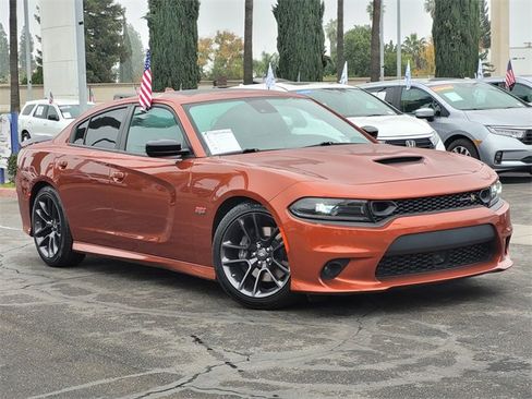 Used 2023 Dodge Charger Scat Pack w/ Plus Group image 2