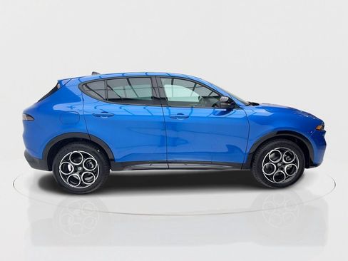 New 2025 Alfa Romeo Tonale w/ Premium Package AWD/4WD image 8