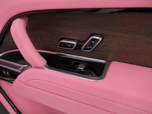 Used 2025 Land Rover Range Rover SE image 43