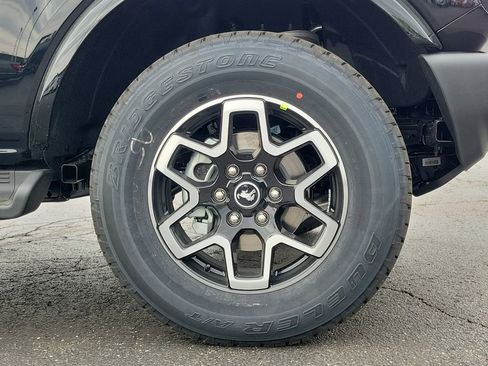 New 2026 Ford Bronco Outer Banks AWD/4WD image 9